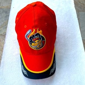 WACp Disney world Pluto’s Devil Dog Hockey Hat Flex  Kids Size